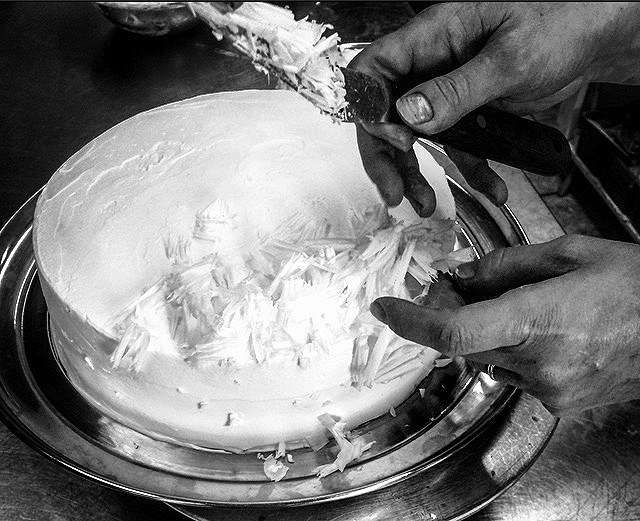CakeDecorating.jpg